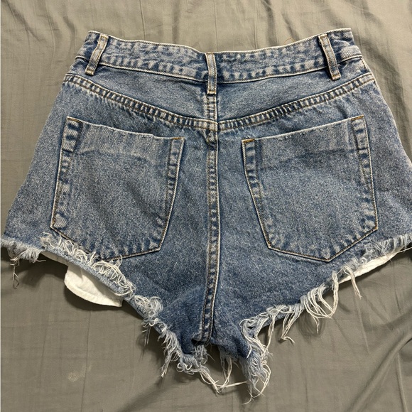 distressed jean shorts - Picture 2 of 3
